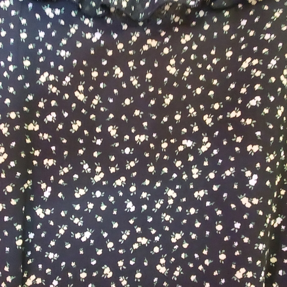 H&M DIVIDED Black & Yellow Multi-Color Floral Puff Sleeve Playsuit, Medium - Picture 9 of 16